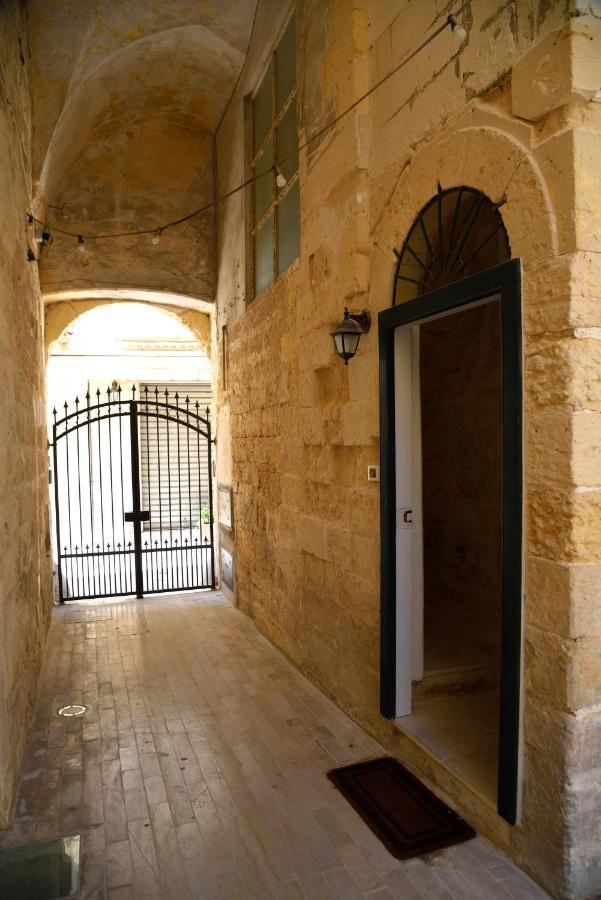 Li Frati Suite Lecce Exteriör bild