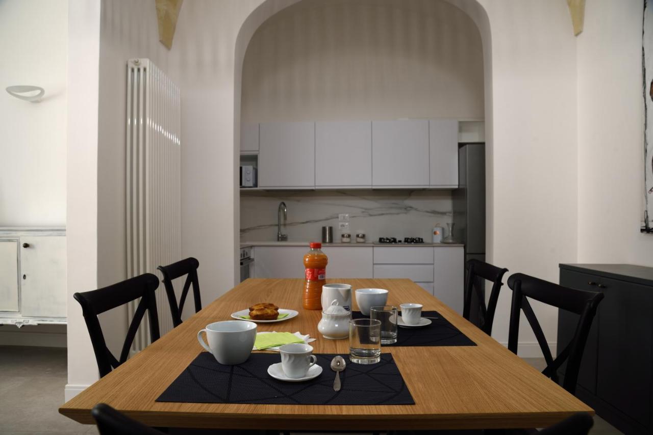 Li Frati Suite Lecce Exteriör bild