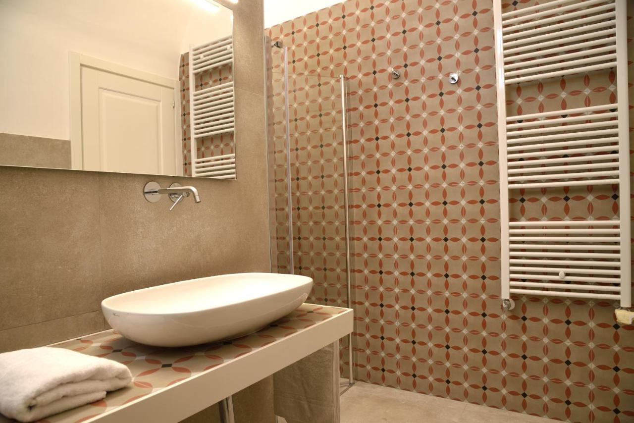 Li Frati Suite Lecce Exteriör bild