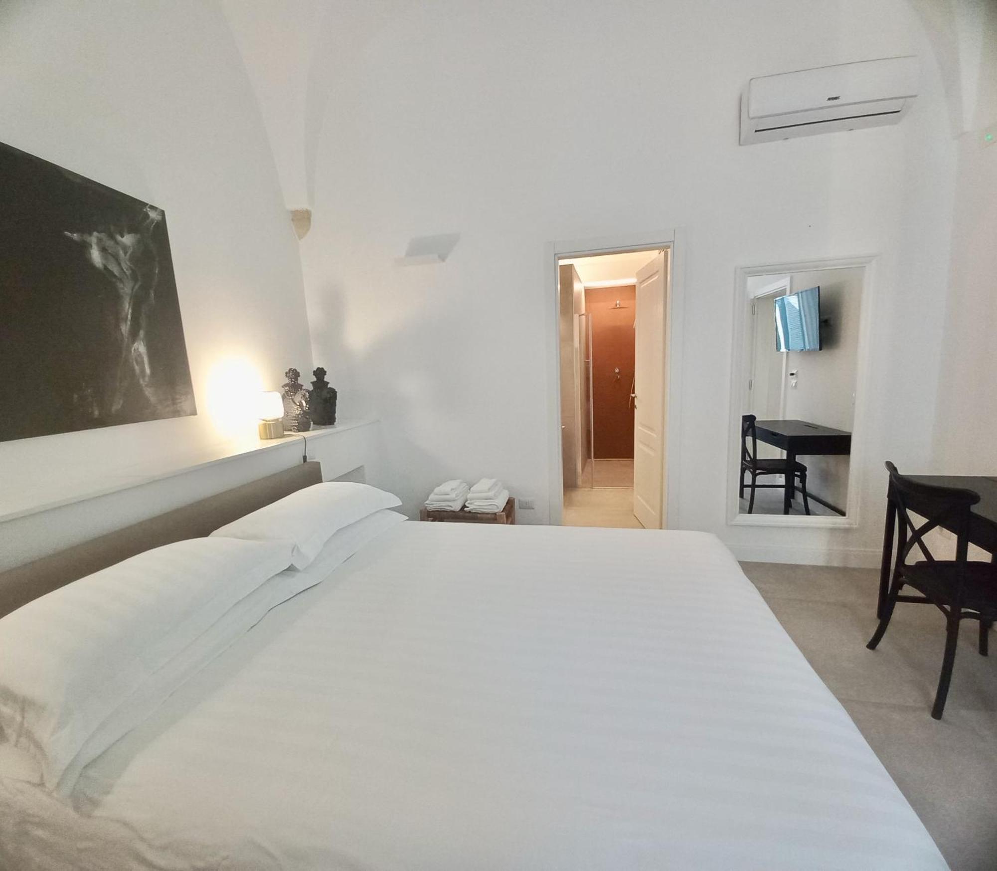 Li Frati Suite Lecce Exteriör bild